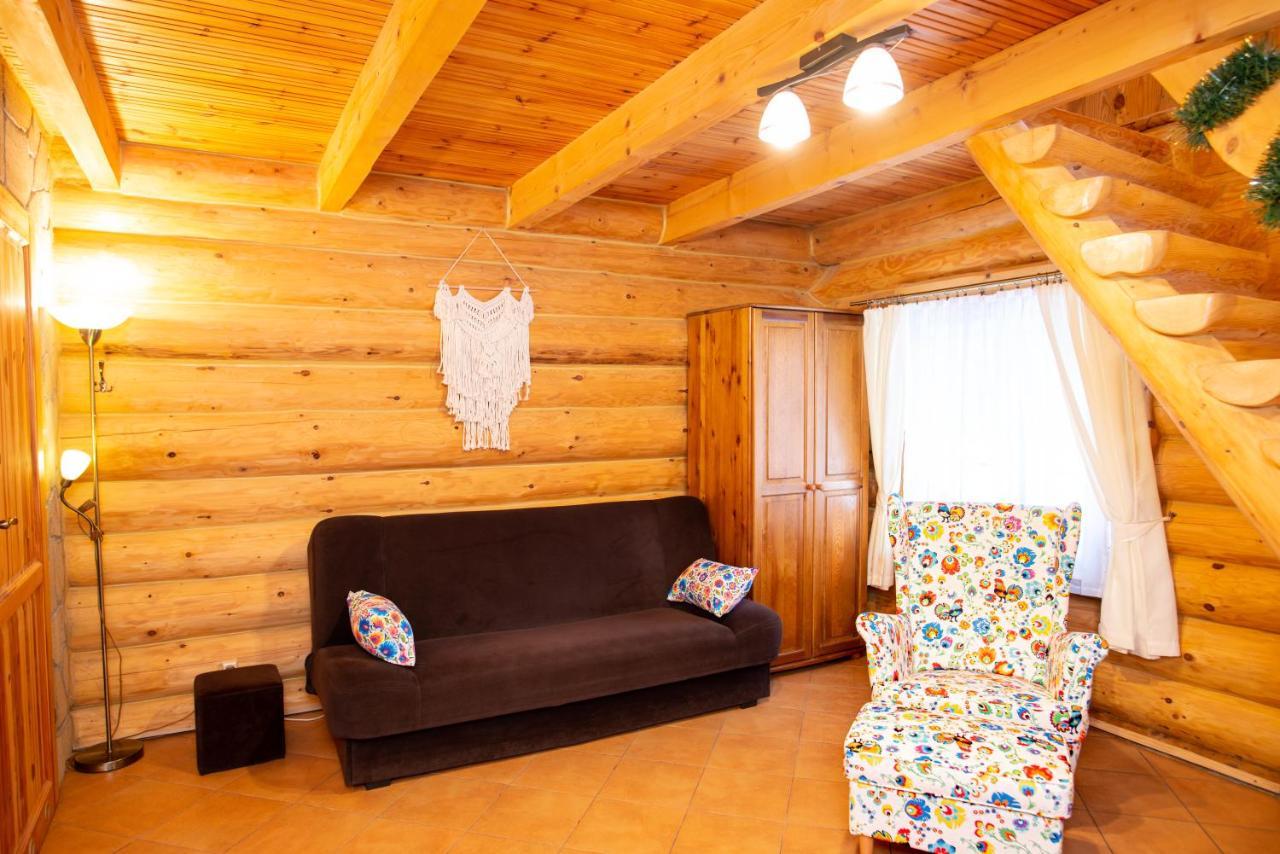 Gosciniec Pieciu Stawow Bed & Breakfast Ustrzyki Dolne Exterior photo